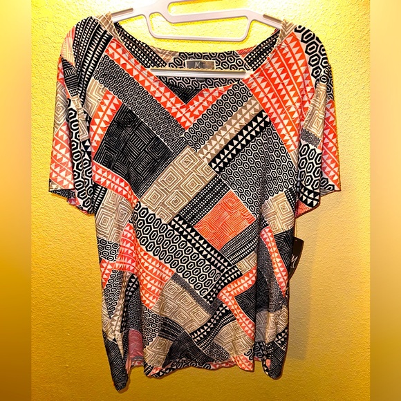NWT JMCOLLECTION jacquard knit geometric textured material s/s stretch topSize:L - Picture 1 of 4